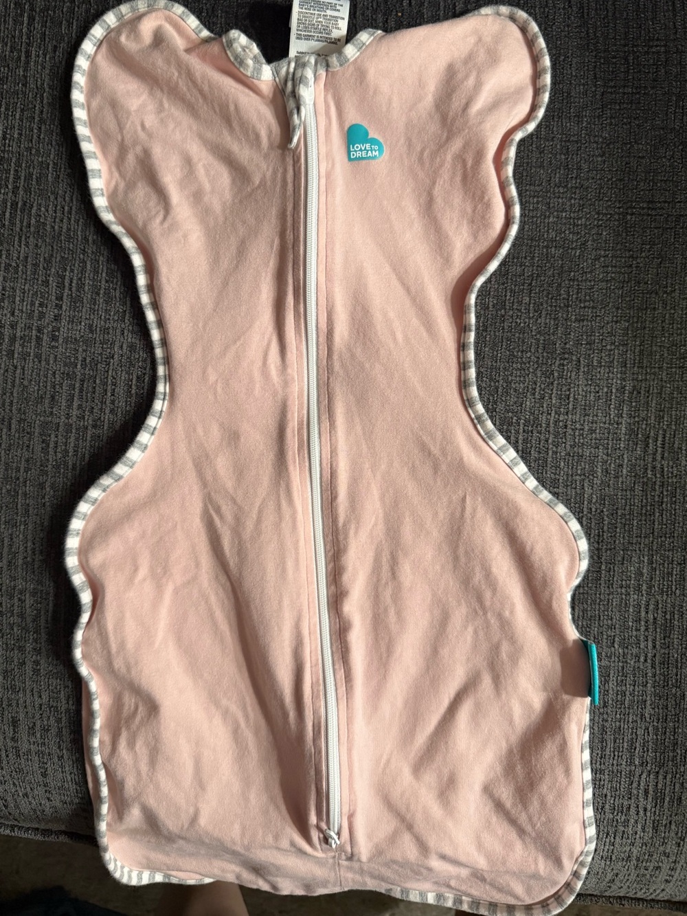 LOVE TO DREAM ✨ SWADDLE - Picture 2 of 4
